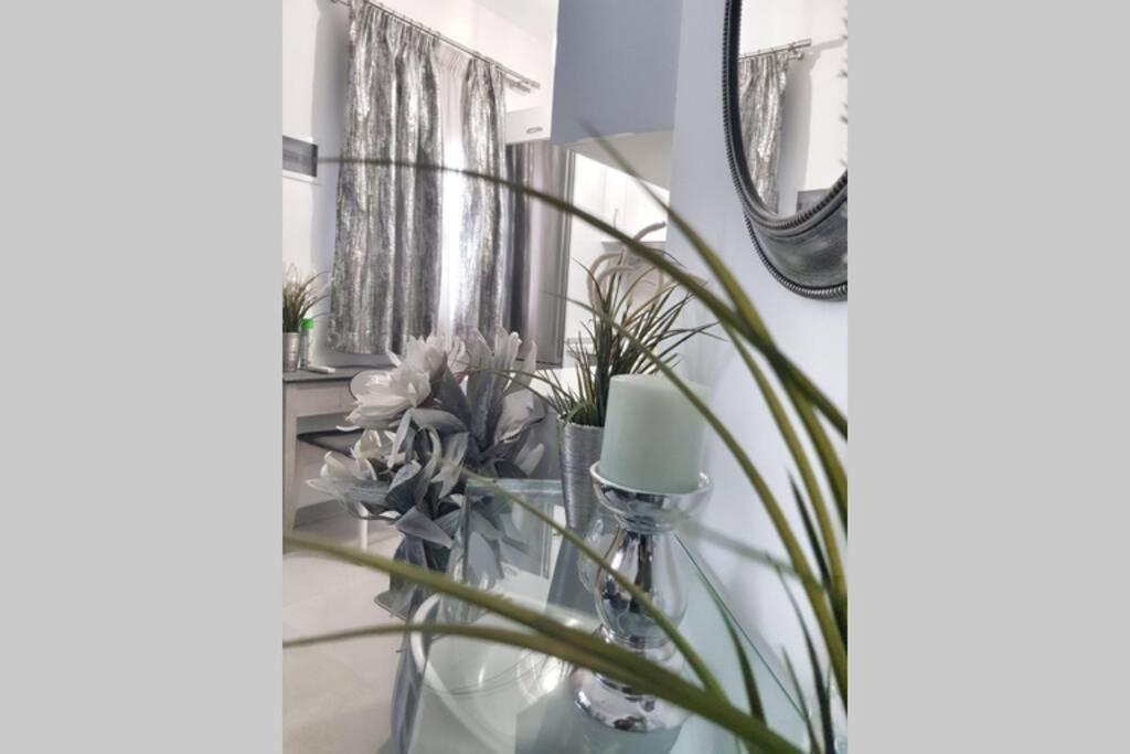 Polychrono New 2 Bedroom Apt. Just By The Sea! Екстериор снимка