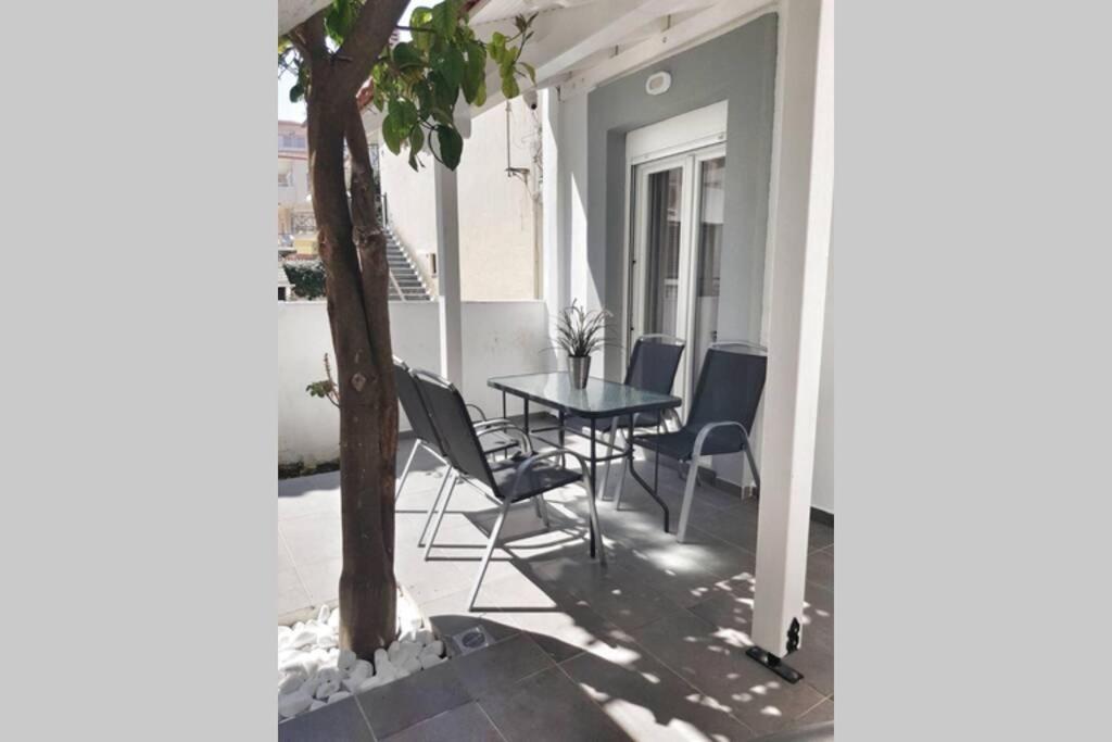 Polychrono New 2 Bedroom Apt. Just By The Sea! Екстериор снимка